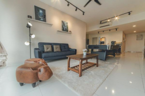 Mosaic Warm Suite 3BR 10pax Family-friendly Pooltable by Our Stay